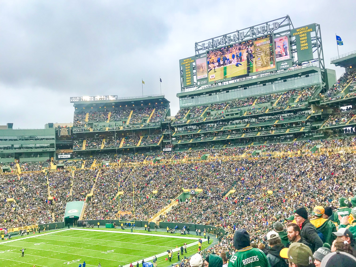 shot of bowl of lambeau field