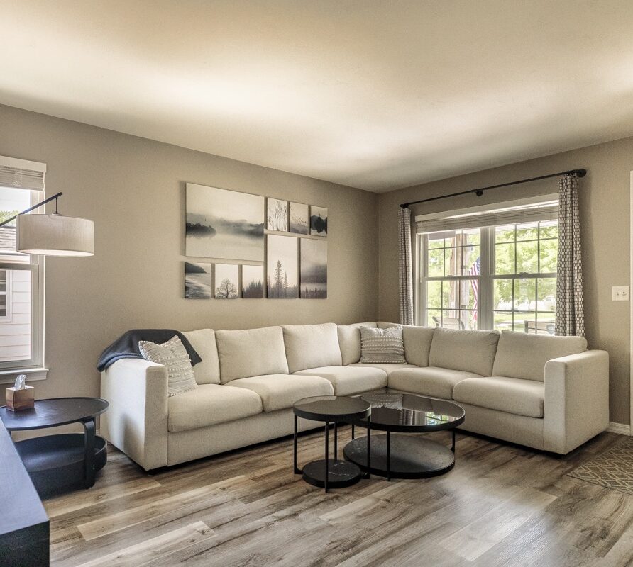 Welcome to your modern retreat on 14th Street, just steps from Lambeau Field. This stylish, fully equipped home offers comfort, convenience, and the perfect location for game days, family stays, or weekend getaways in Green Bay.