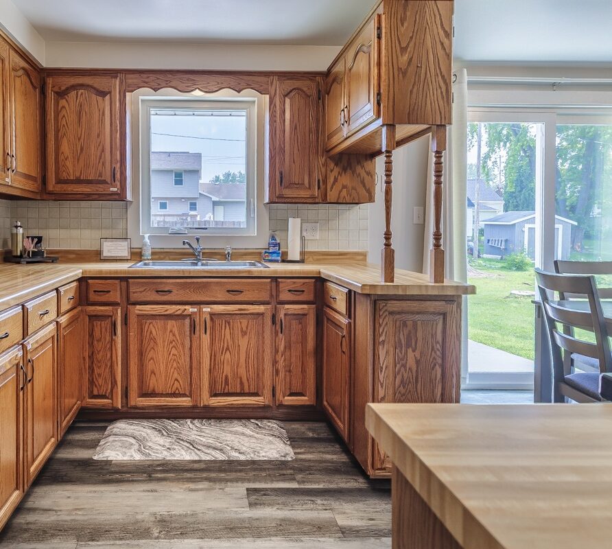 Explore the cozy charm, spacious layout, and unbeatable location of our Green Bay getaway—just steps from Lambeau Field.