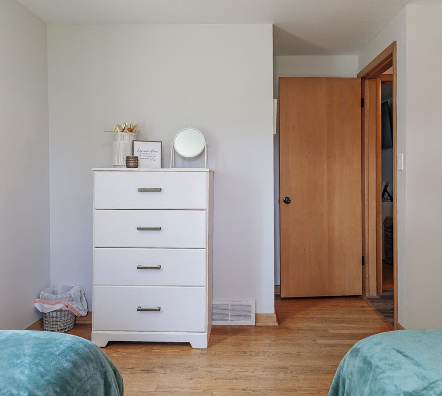 Explore the cozy charm, spacious layout, and unbeatable location of our Green Bay getaway—just steps from Lambeau Field.